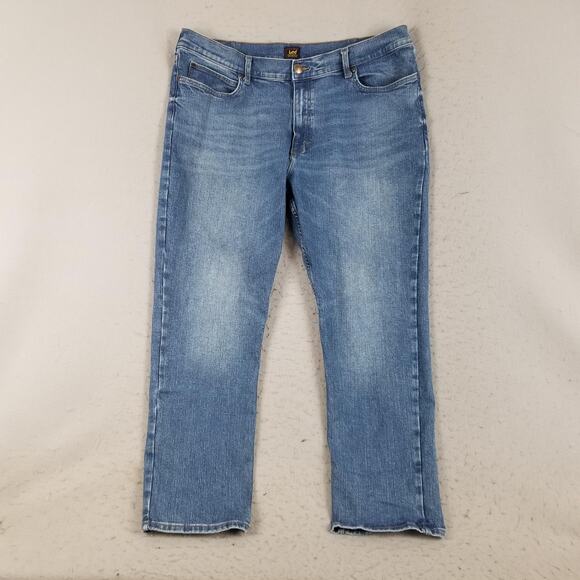 Lee Jeans Mens 40x30 Light Wash Blue Heritage Denim MVP Regular Fit Stretch - Picture 1 of 15